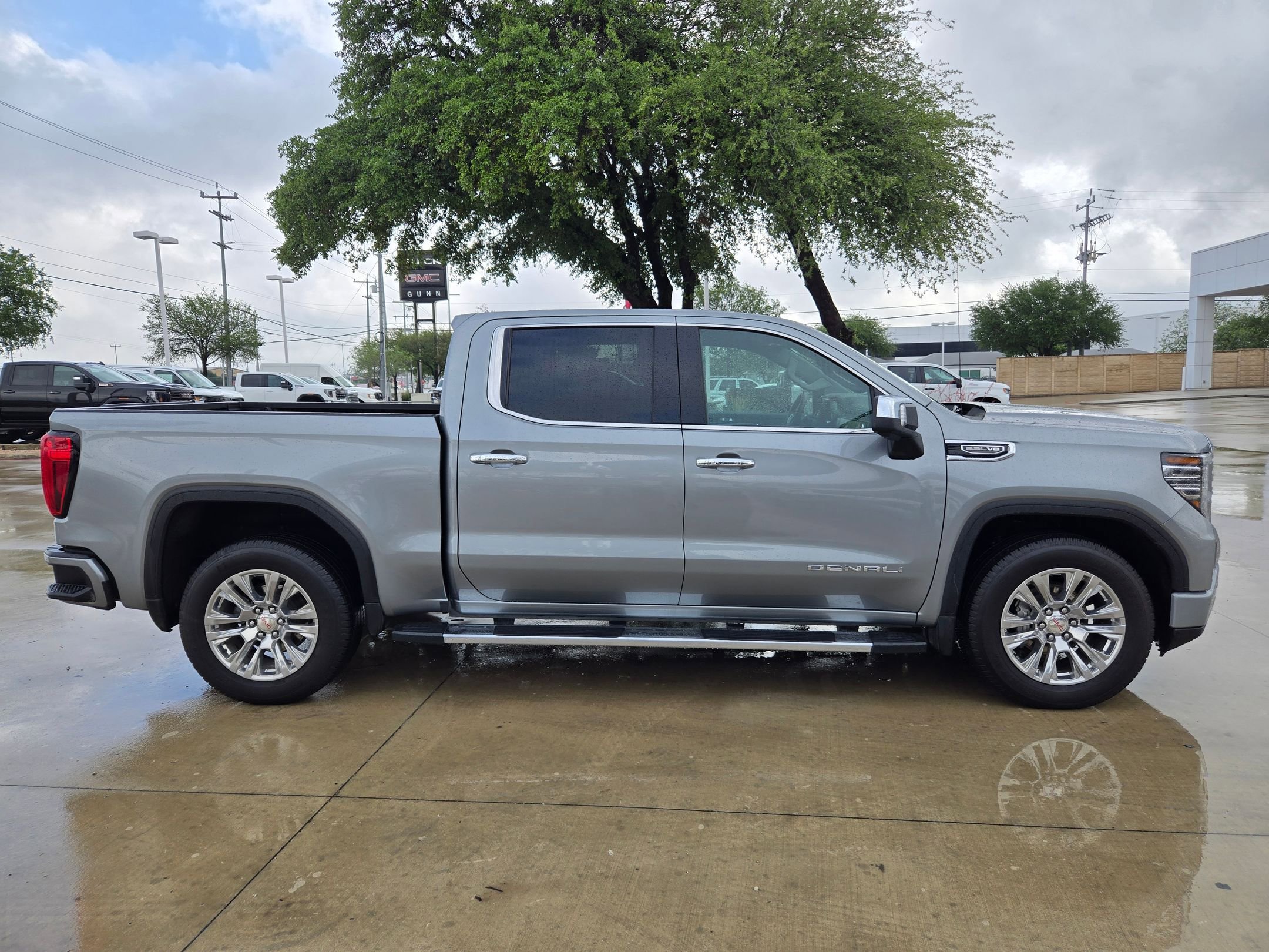 Certified 2025 GMC Sierra 1500 Denali w/ Technology Package RWD image 8