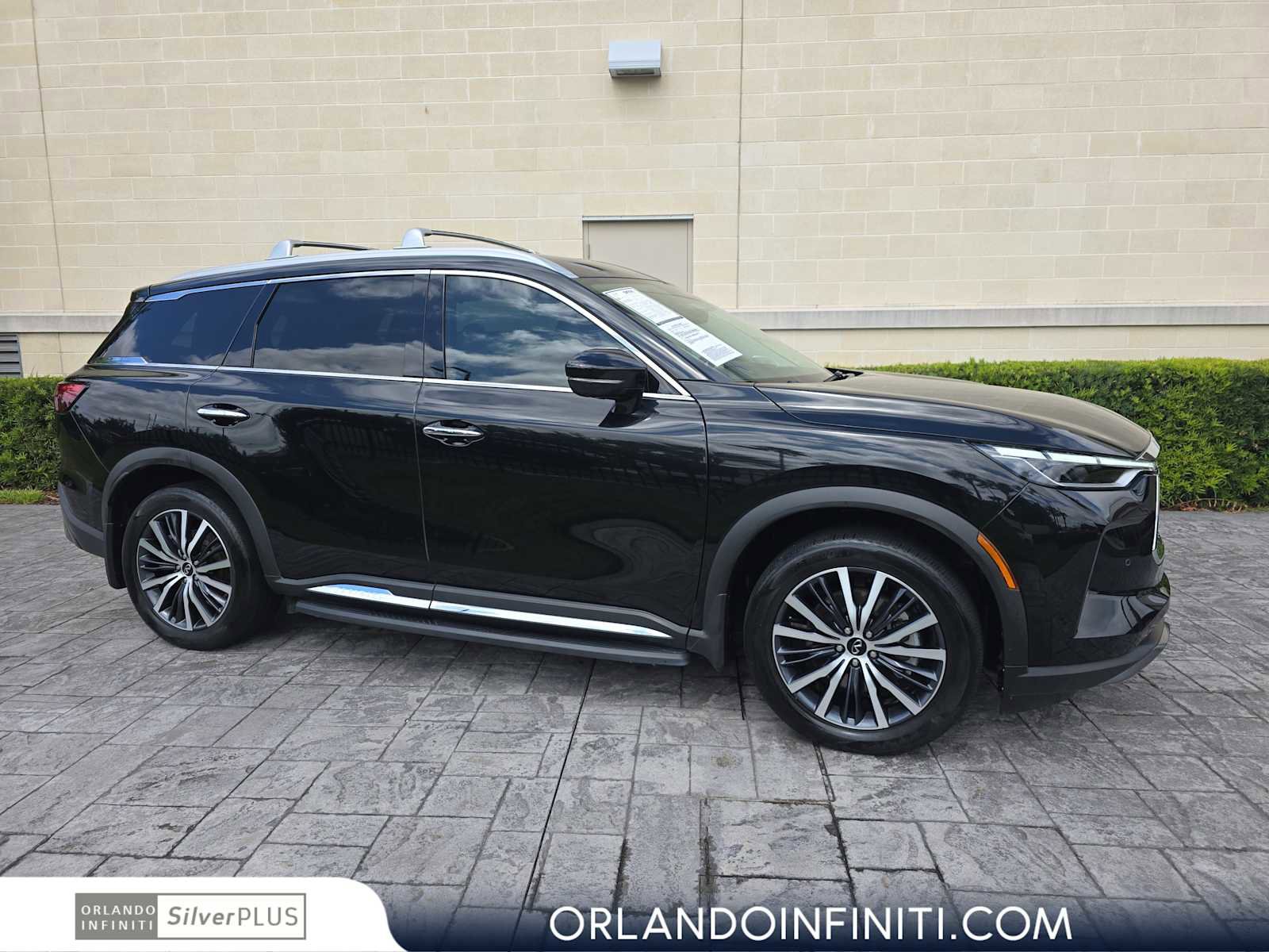 Used 2024 INFINITI QX60 Sensory w/ Vision Package