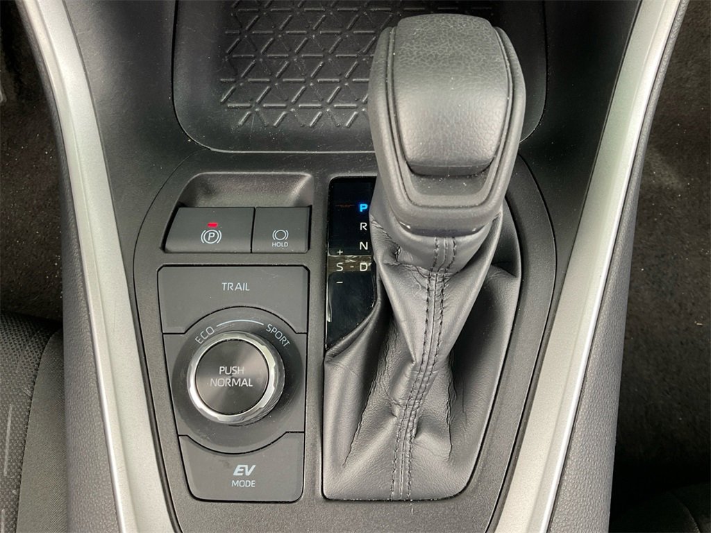 Used 2024 Toyota RAV4 XLE image 34
