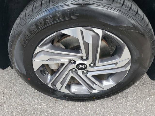 Used 2023 Hyundai Santa Fe SEL image 9