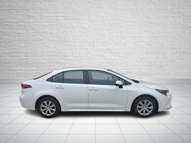 Used 2022 Toyota Corolla LE FWD image 7