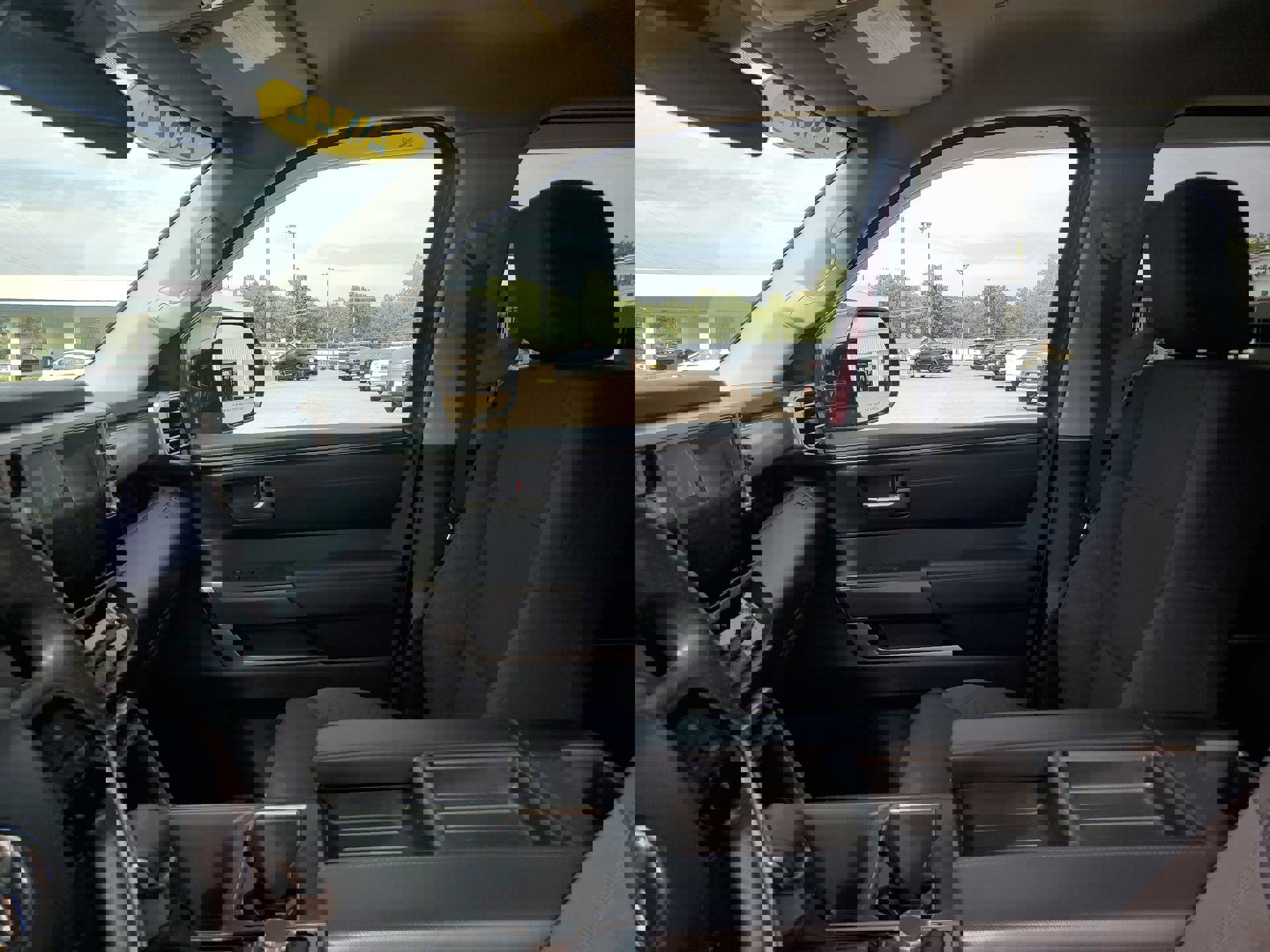 Used 2022 Toyota Tundra SR5 image 27