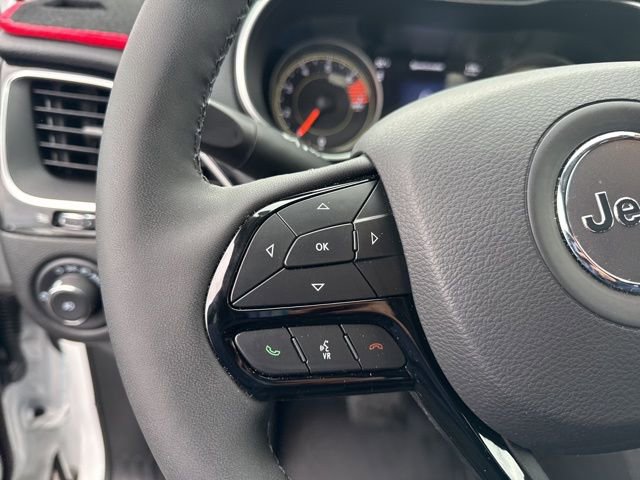 Used 2023 Jeep Cherokee Altitude Lux image 22