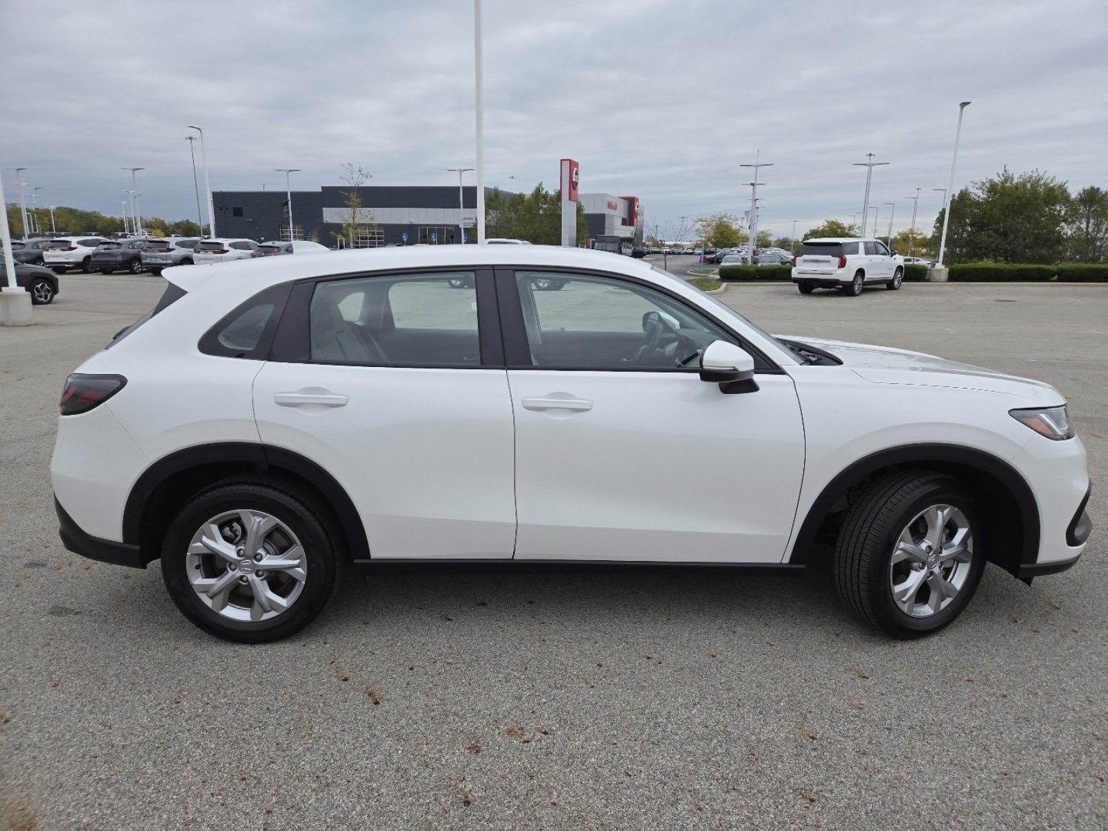 Used 2025 Honda HR-V LX image 18