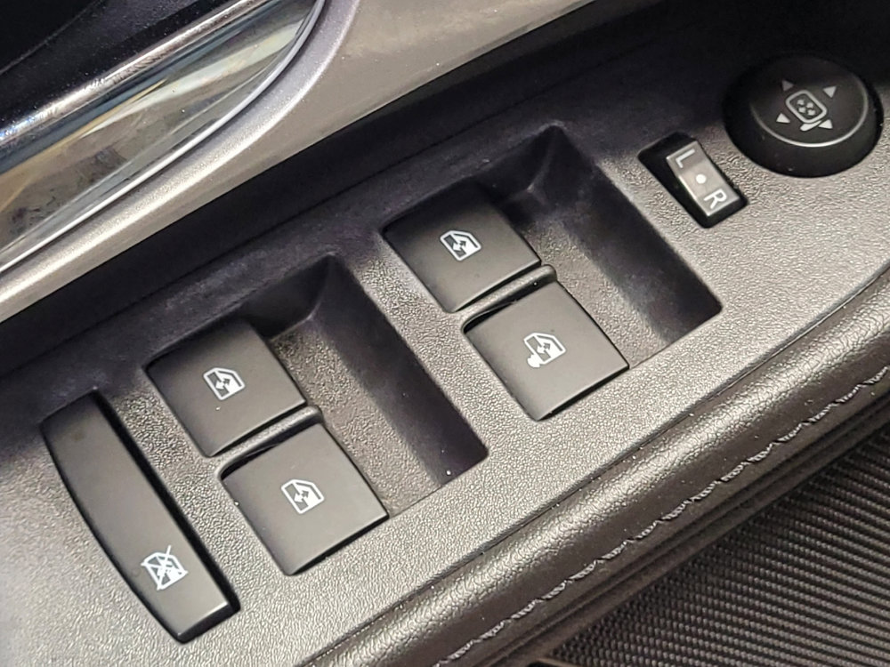 Used 2014 Chevrolet Equinox LS image 27