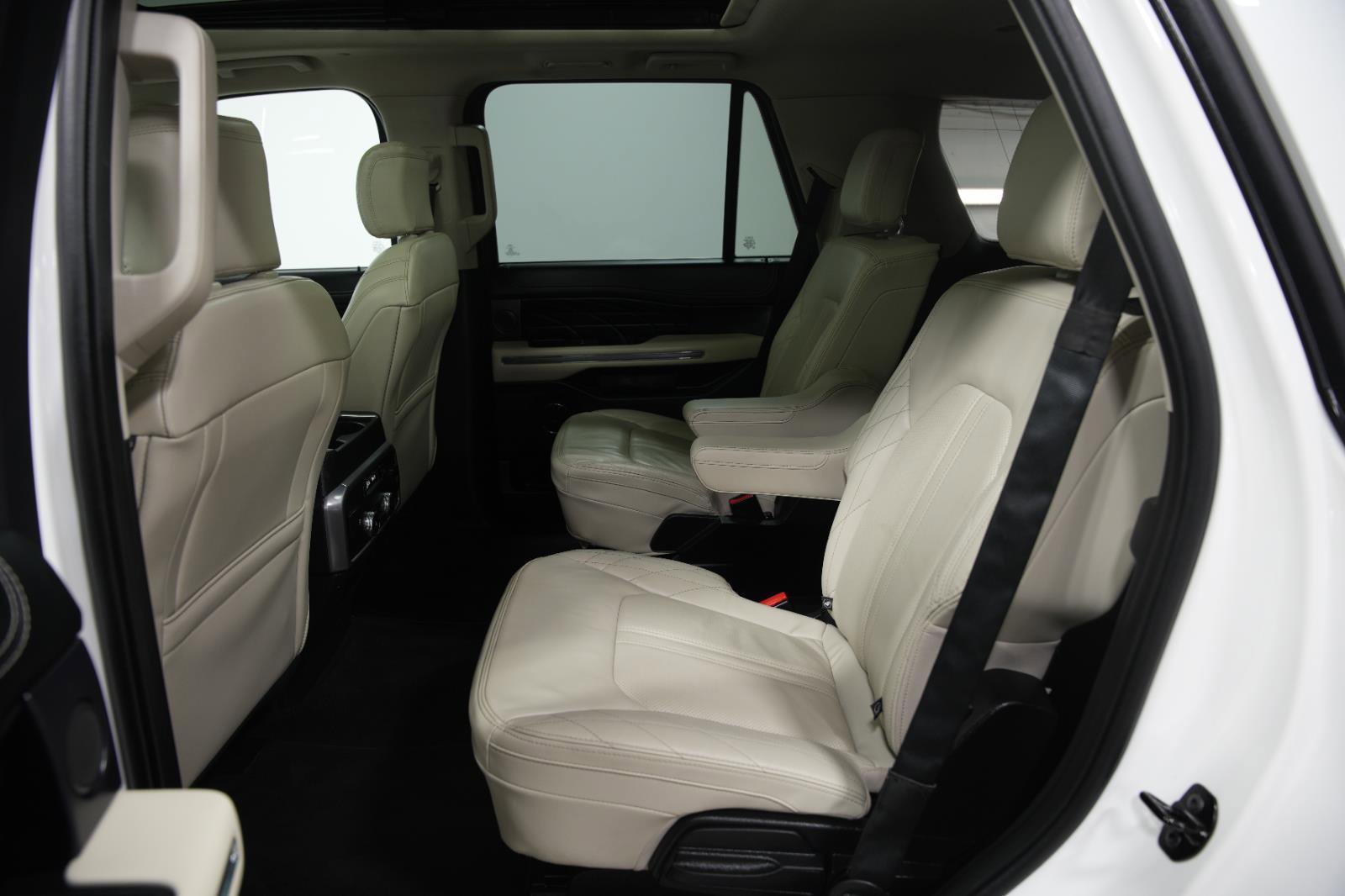 Used 2021 Ford Expedition Platinum image 23