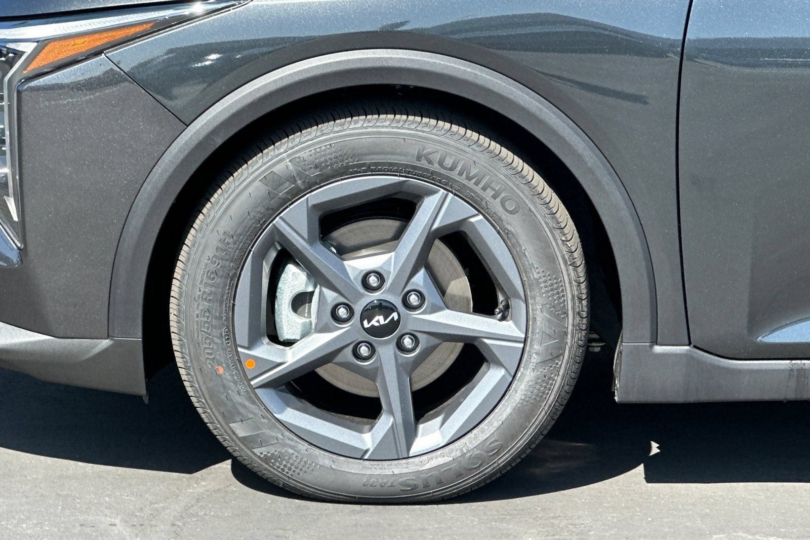 New 2026 Kia K4 FWD image 24
