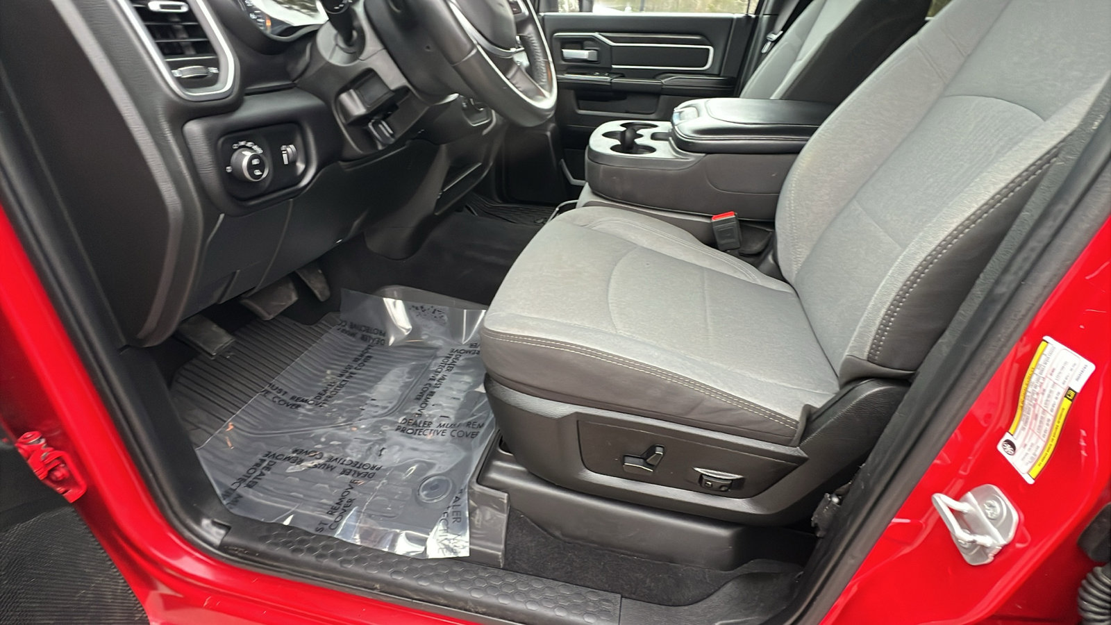 Used 2024 RAM 2500 Big Horn w/ Bed Utility Group image 16