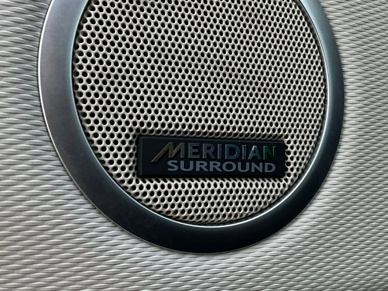 Used 2022 Land Rover Discovery S R-Dynamic image 24