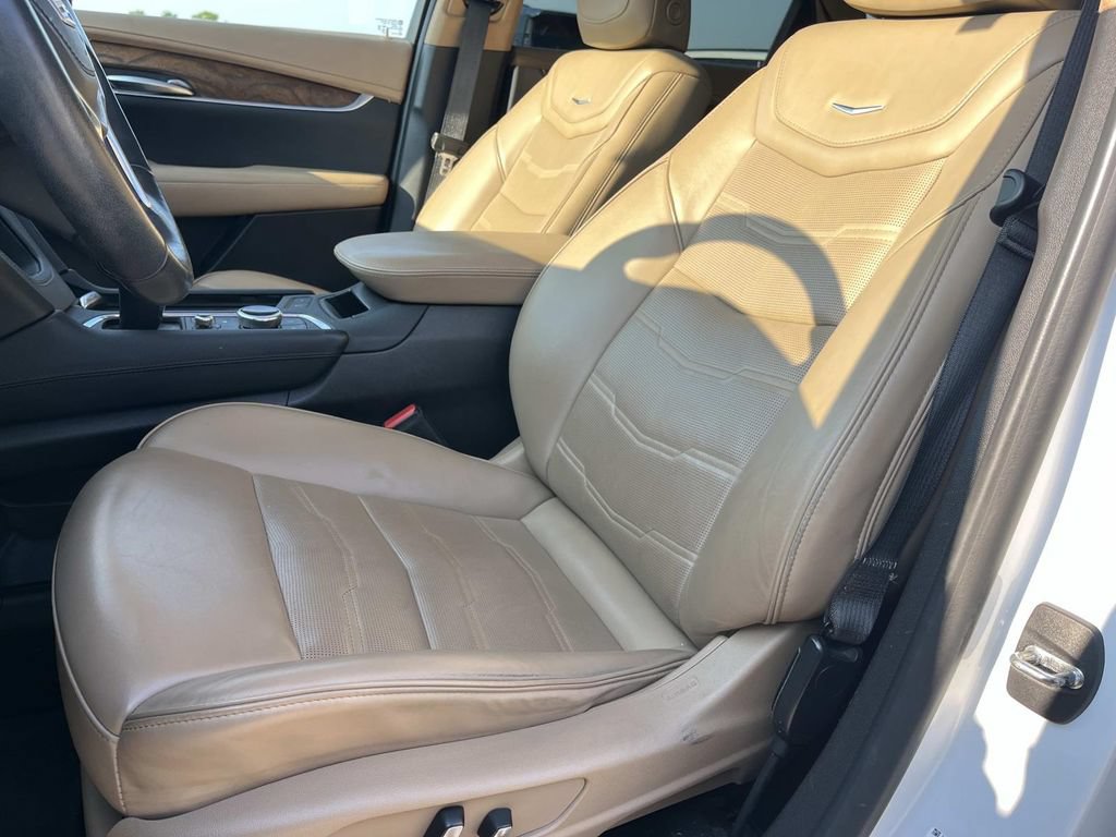 Used 2021 Cadillac XT5 Premium Luxury w/ Platinum Package FWD image 35