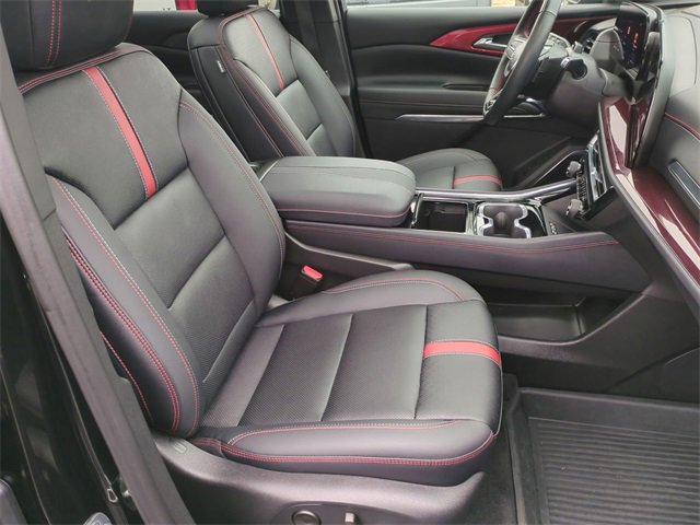 Certified 2025 Chevrolet Traverse RS image 30