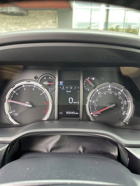 Used 2022 Toyota 4Runner TRD Off-Road Premium AWD/4WD image 31