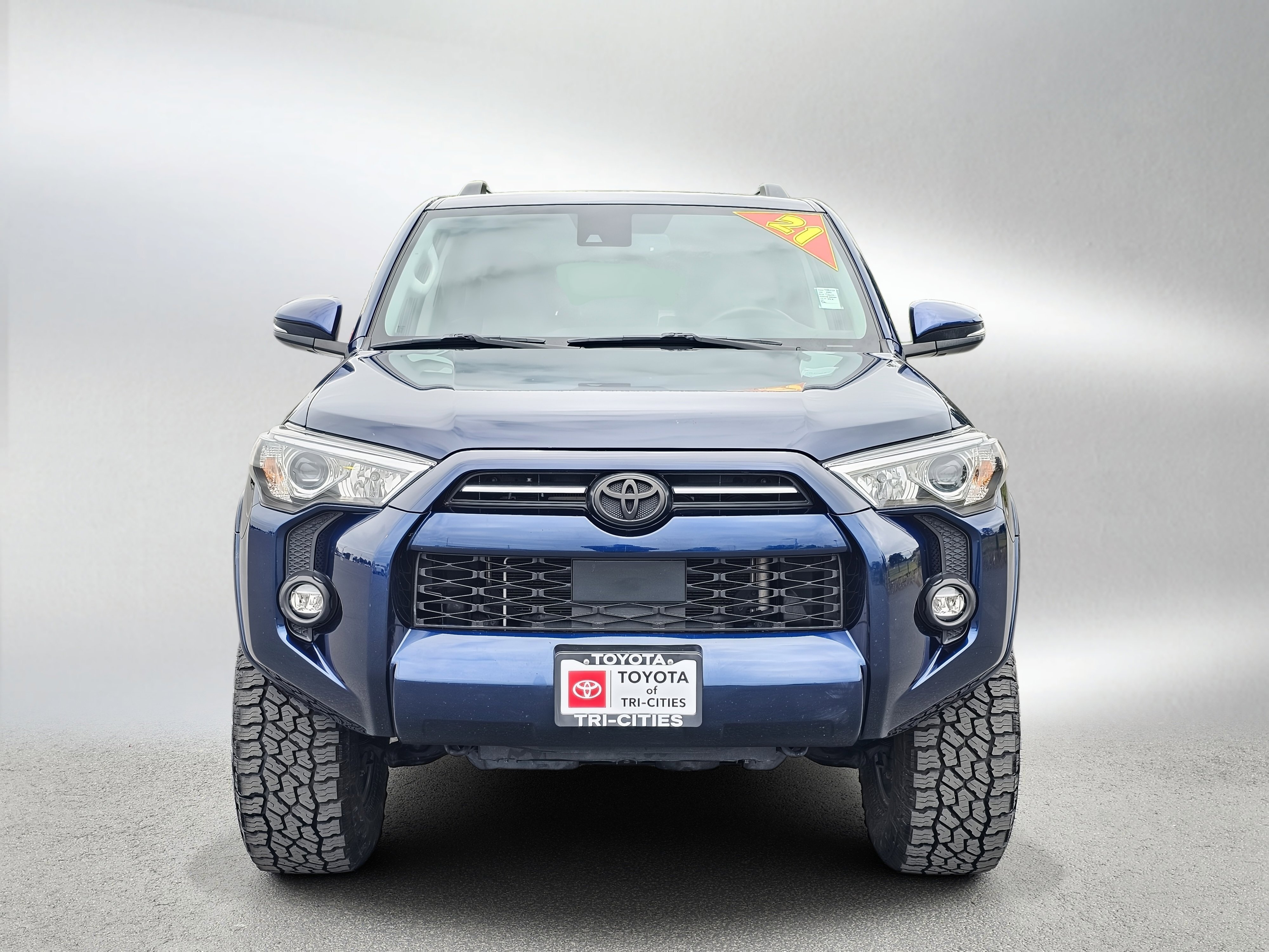 Used 2021 Toyota 4Runner SR5 Premium w/ Moonroof Package AWD/4WD image 8