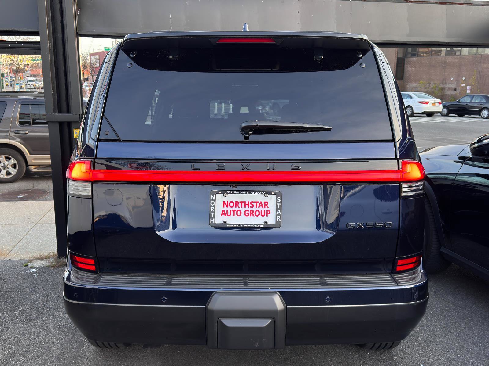 Used 2024 Lexus GX 550 GX 550 Premium w/ Accessory Package (31) image 5