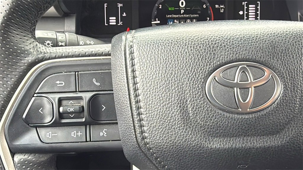 Used 2025 Toyota 4Runner SR5 image 21