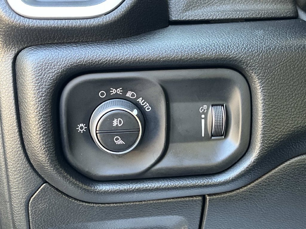 Used 2022 RAM 1500 Big Horn AWD/4WD image 28