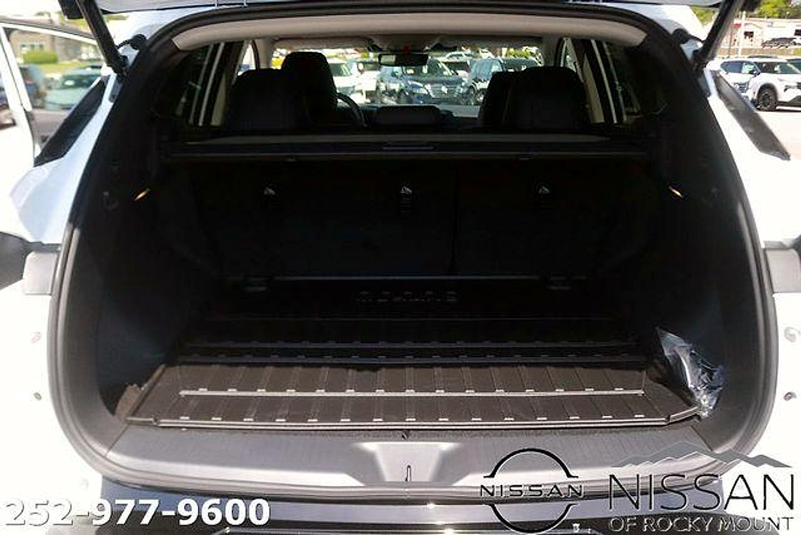 New 2026 Nissan Murano Platinum w/ Cargo Package AWD/4WD image 7