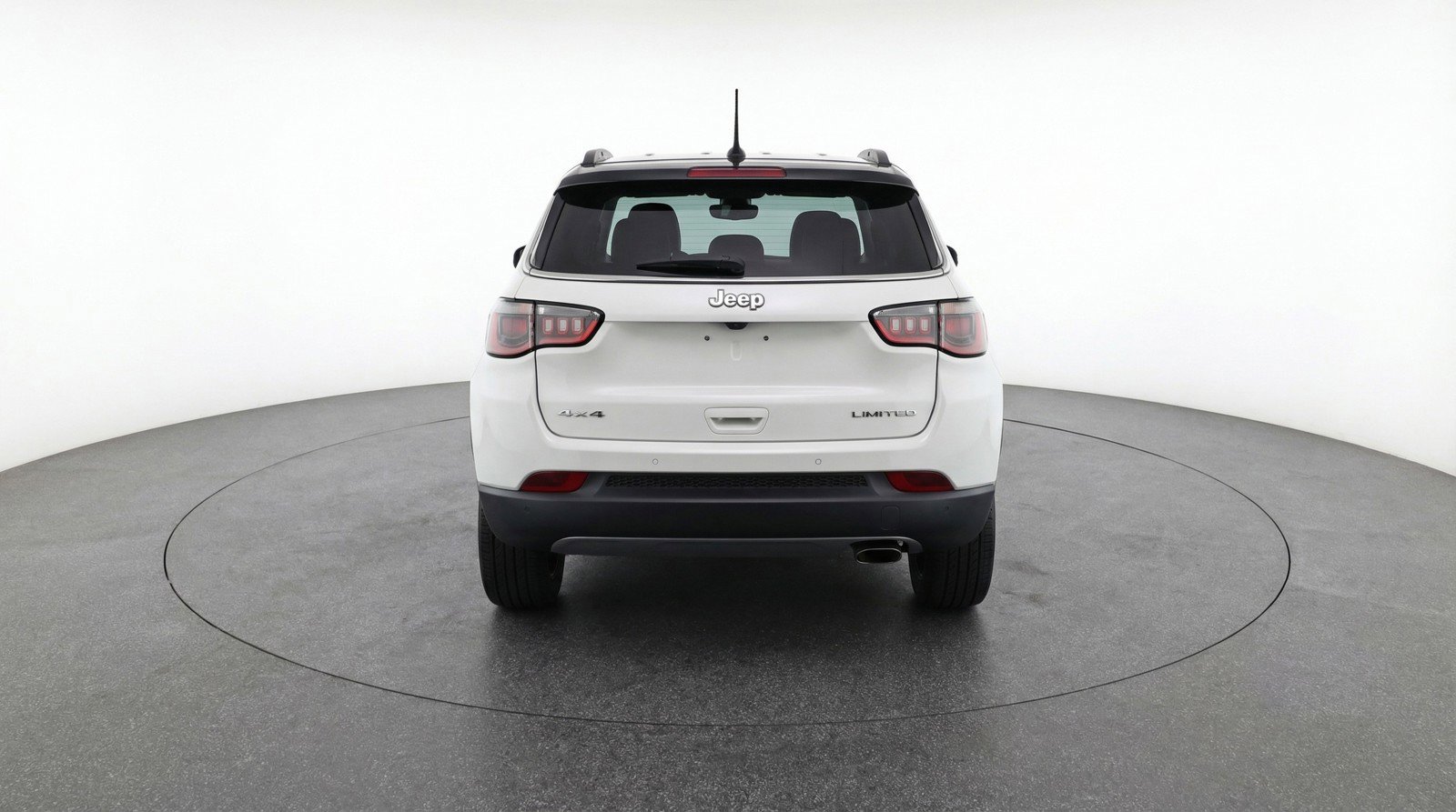 Used 2025 Jeep Compass Limited image 7