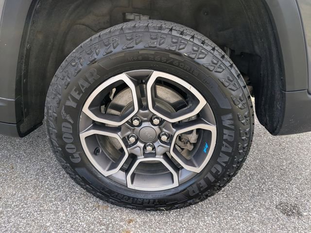 Used 2023 Jeep Grand Cherokee Trailhawk w/ Advanced Protech Group II image 15