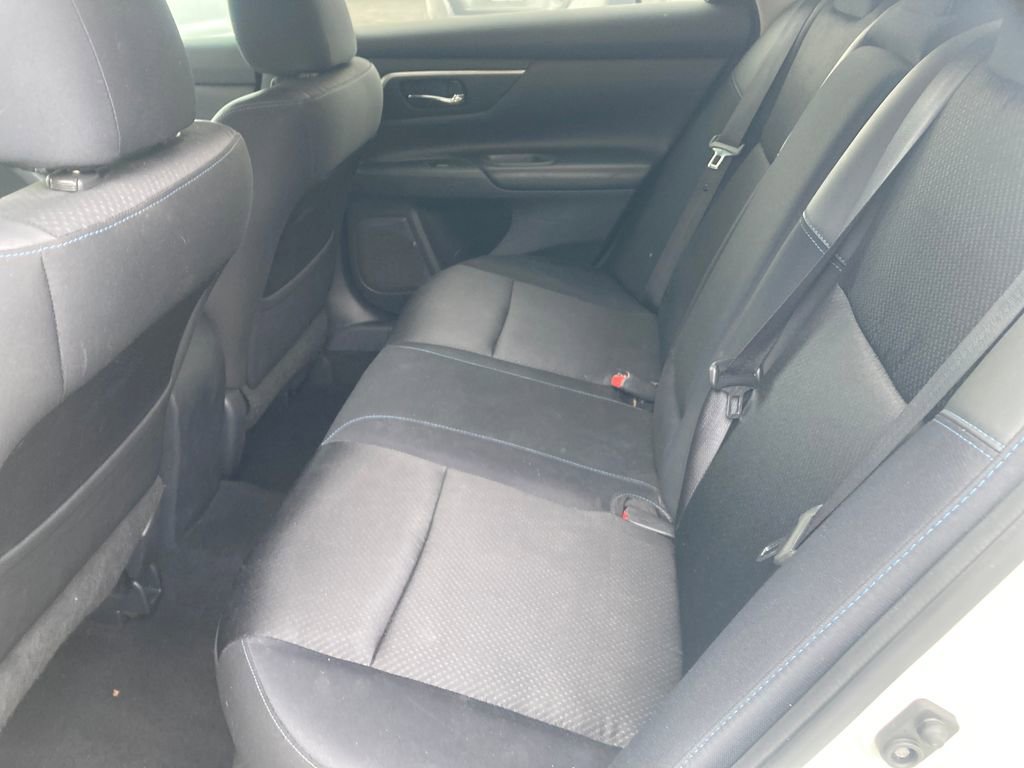 Used 2017 Nissan Altima 2.5 SR FWD image 32