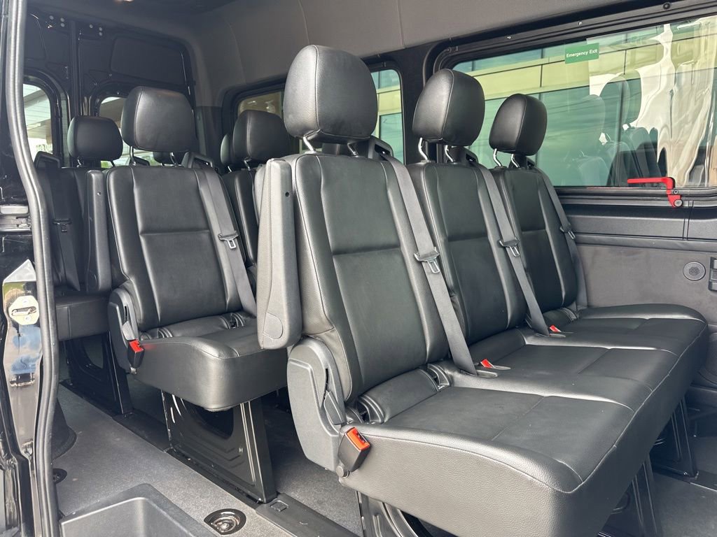 Used 2022 Mercedes-Benz Sprinter 2500 image 44