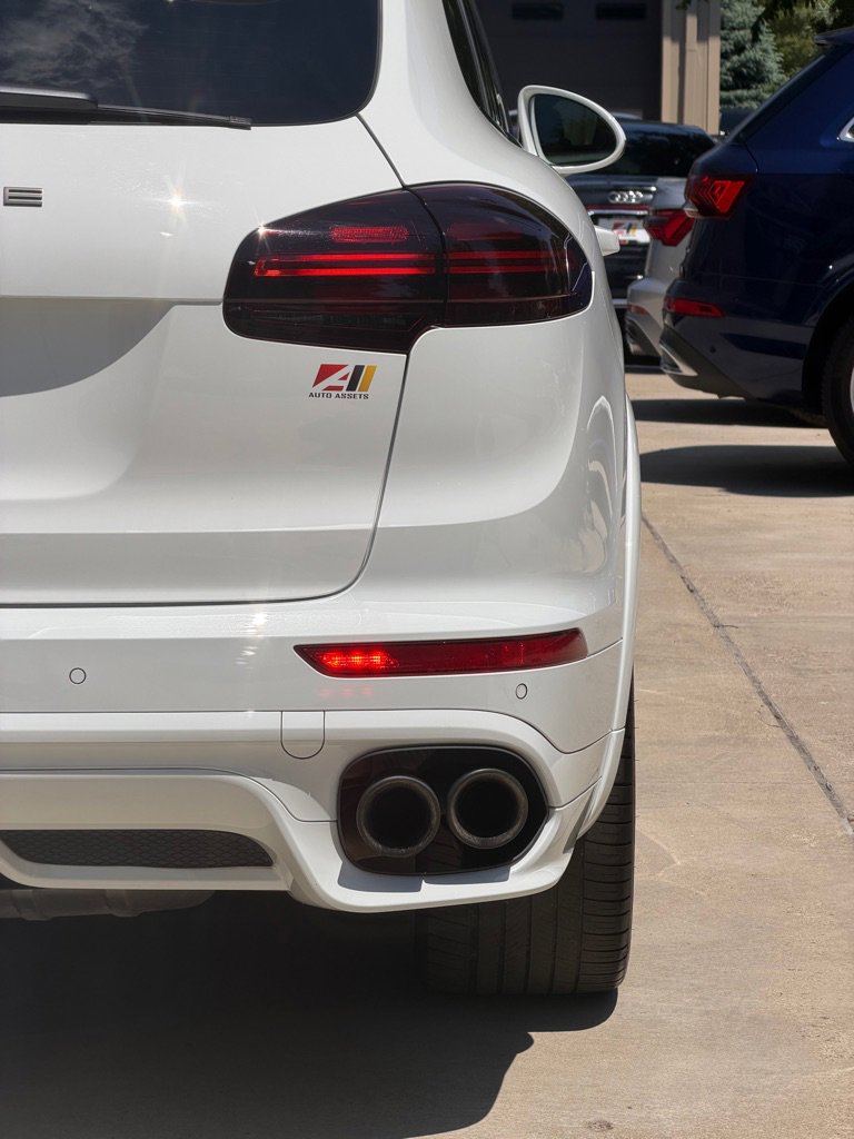 Used 2016 Porsche Cayenne GTS AWD/4WD image 14