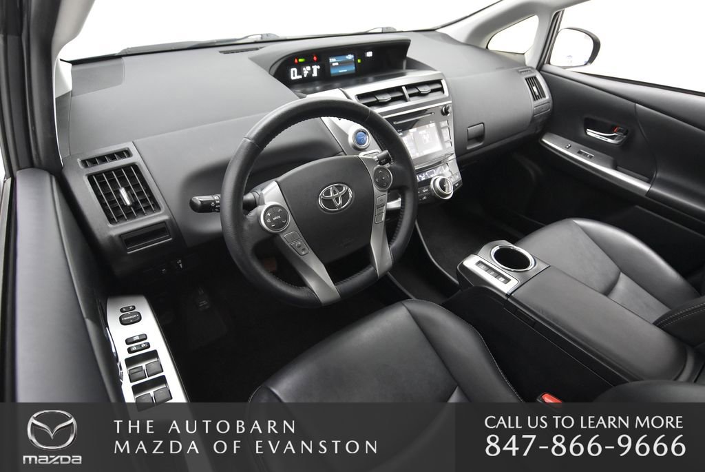 Used 2016 Toyota Prius V Five image 26