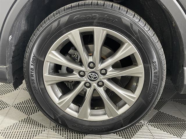 Used 2017 Toyota RAV4 Limited image 22