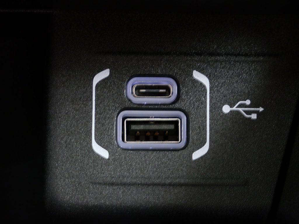 New 2026 Jeep Compass Latitude w/ Sun and Sound Group image 23