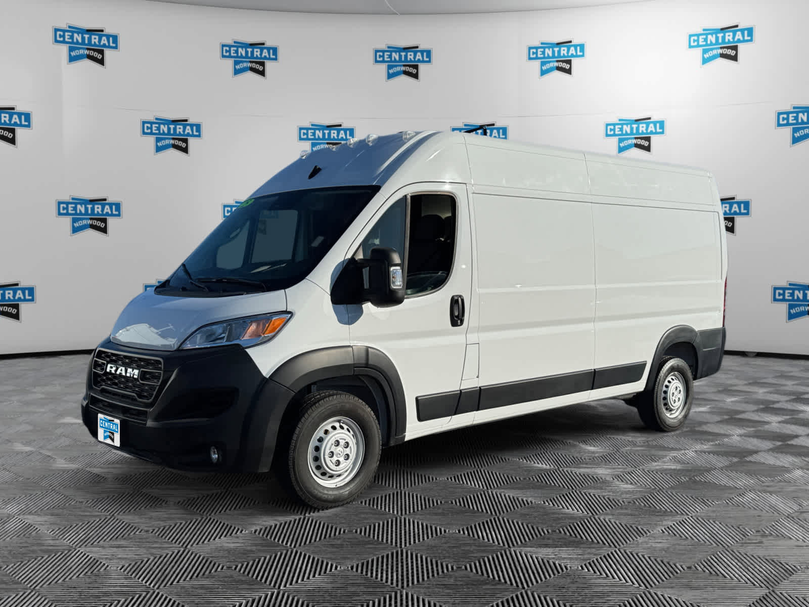 Used 2025 RAM ProMaster 2500 w/ Convenience Group image 2