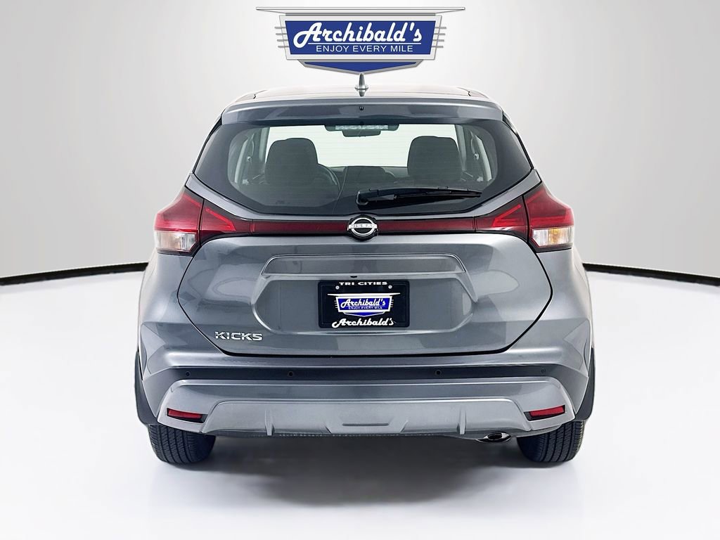 Used 2023 Nissan Kicks S w/ Interior Electronics Package image 5