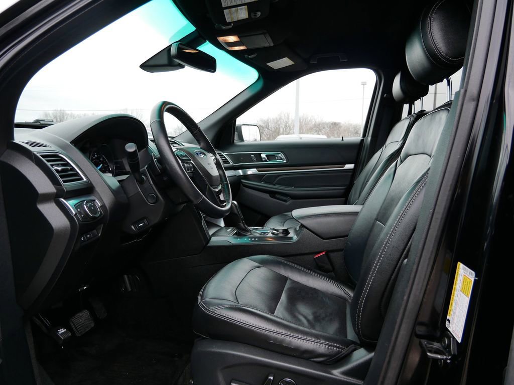 Used 2016 Ford Explorer Limited w/ Equipment Group 301A image 10