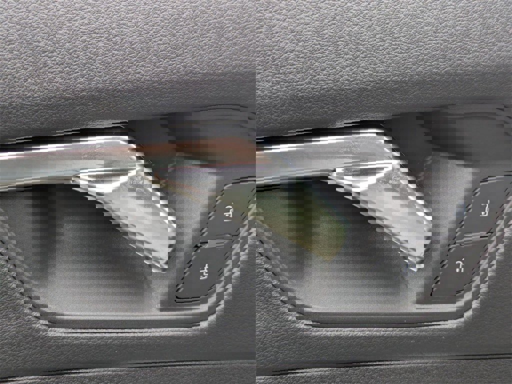 New 2025 Audi Q3 2.0T Premium image 11