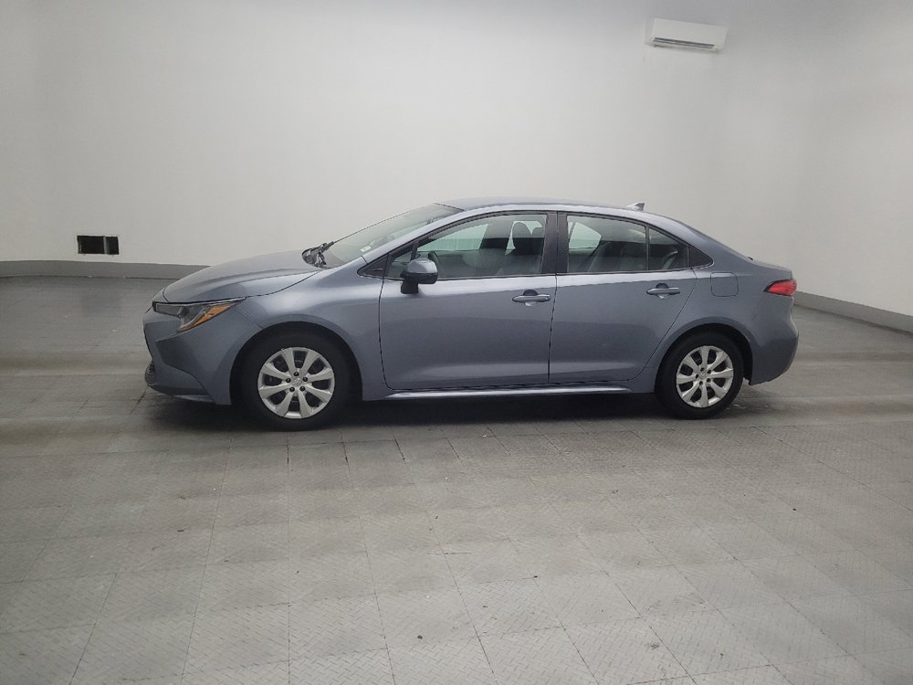 Used 2021 Toyota Corolla LE FWD image 2