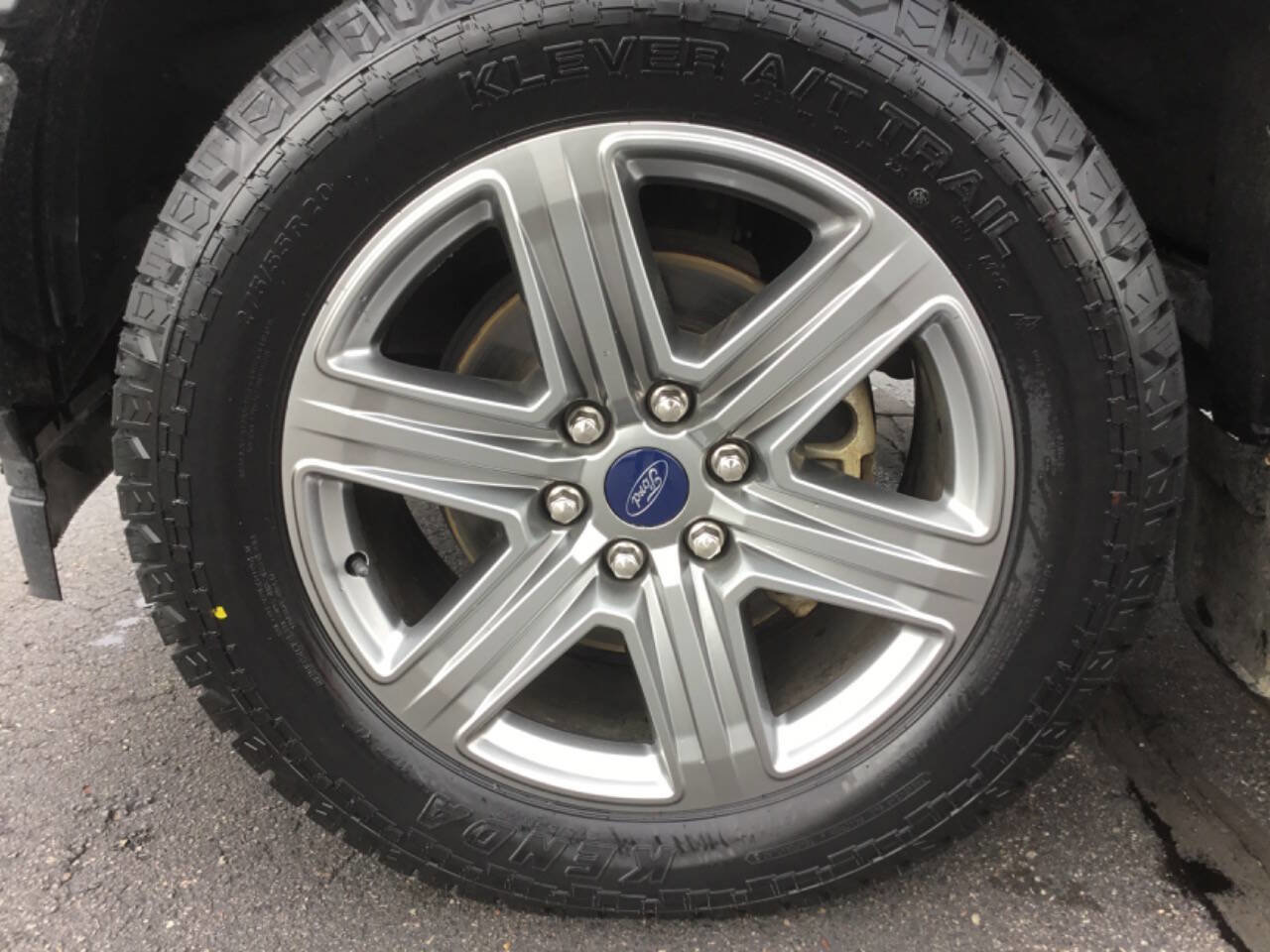 Used 2019 Ford F150 XLT w/ Equipment Group 302A Luxury image 12