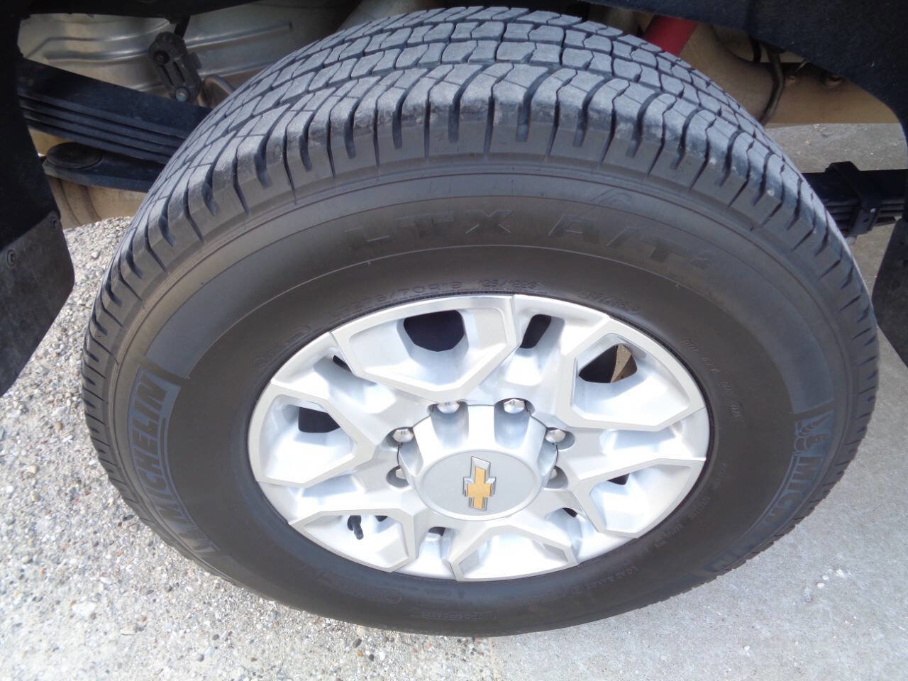 Used 2024 Chevrolet Silverado 2500 LT w/ Texas Edition image 32