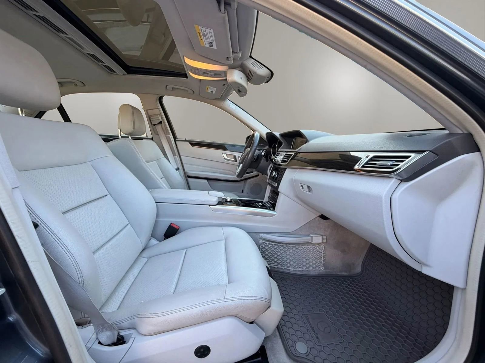 Used 2014 Mercedes-Benz E 350 Sedan image 17
