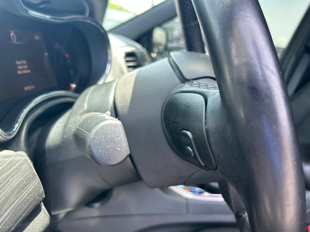 Used 2021 Jeep Grand Cherokee Laredo RWD image 37
