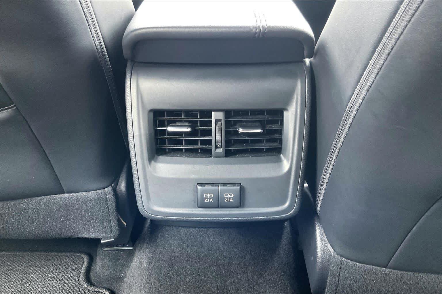 Used 2019 Toyota Avalon XSE w/ Carpet Mat Package FWD image 36