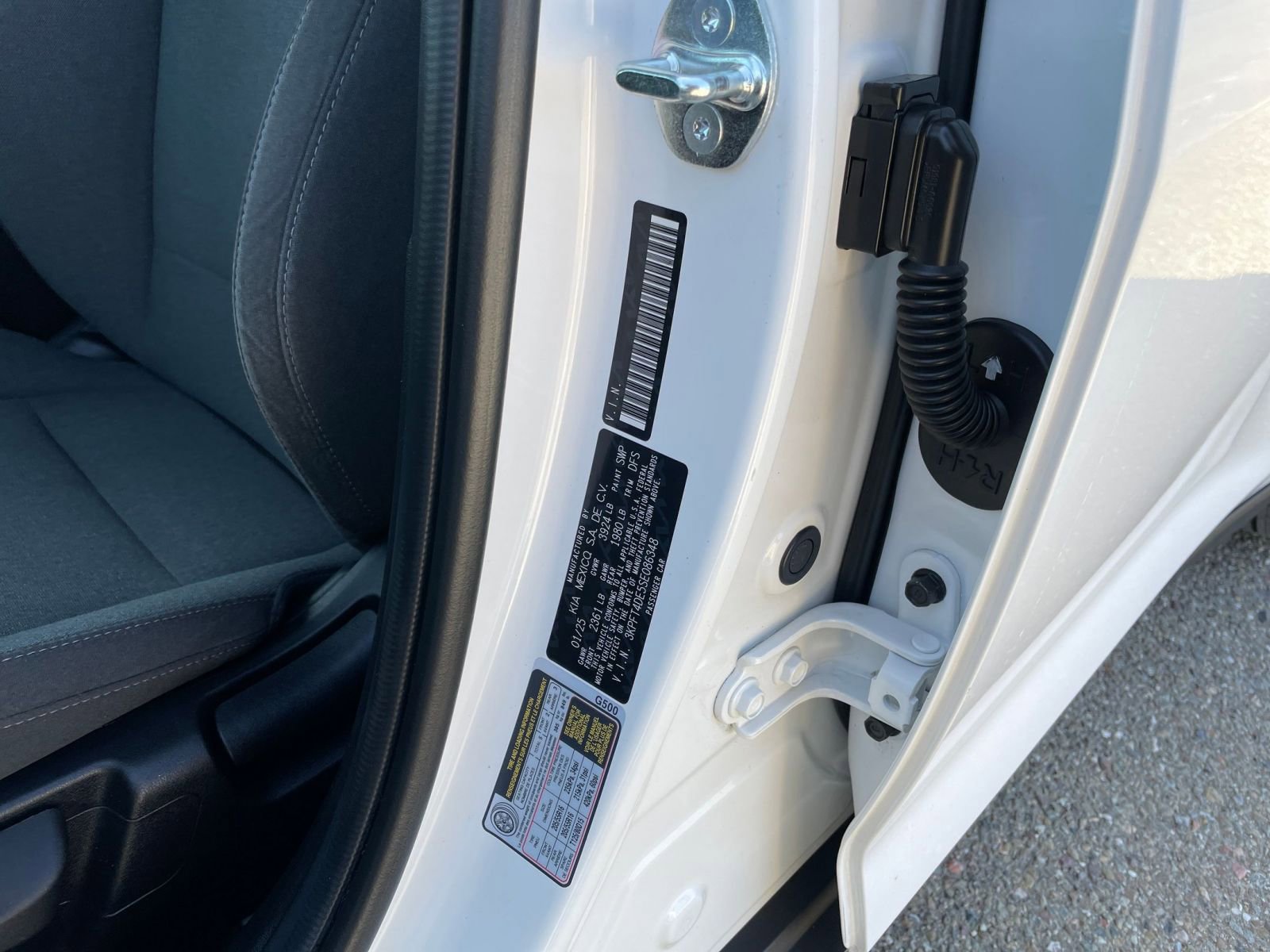 Used 2025 Kia K4 LXS image 29