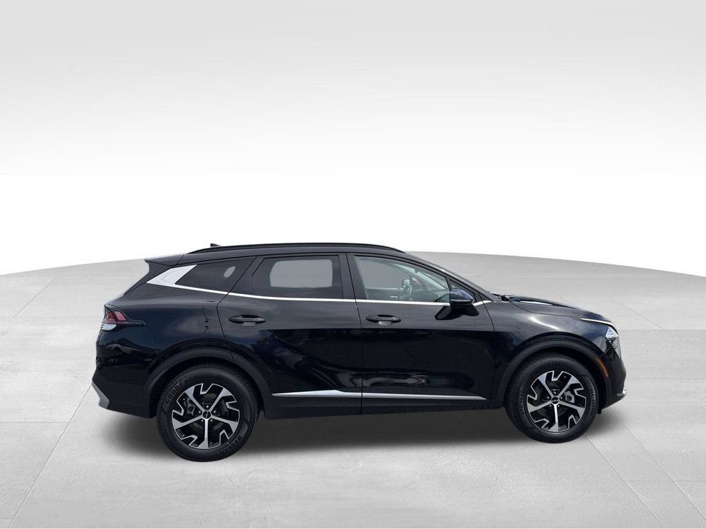 Certified 2023 Kia Sportage EX w/ EX Premium Package AWD/4WD image 6