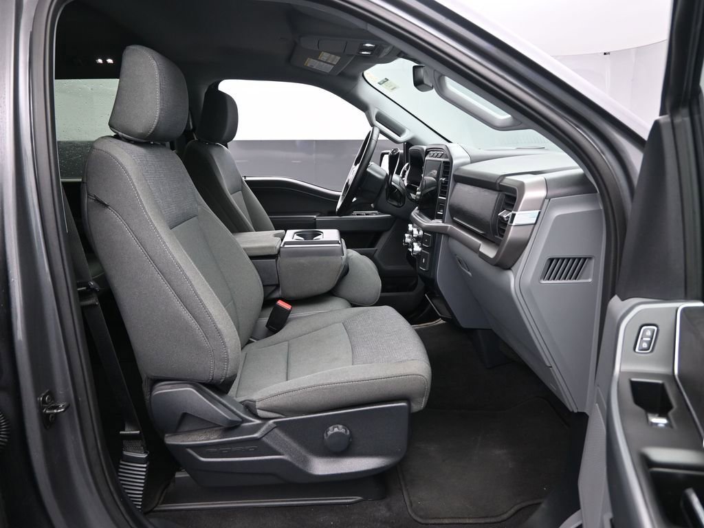 Used 2024 Ford F150 XLT image 31