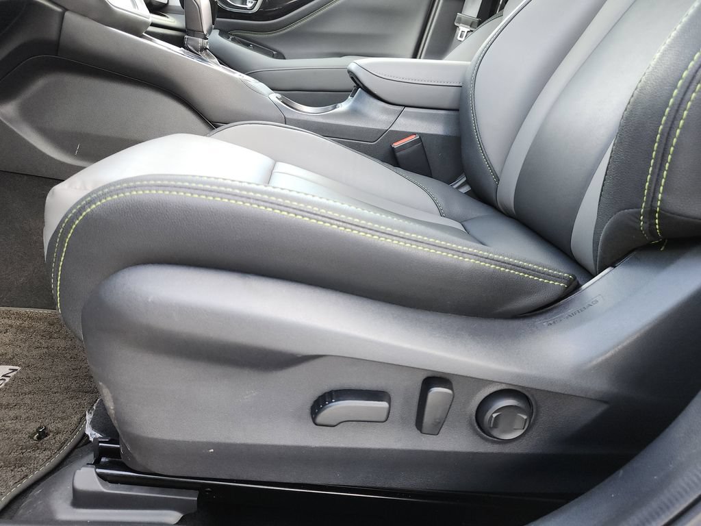 Used 2025 Subaru Outback Onyx Edition AWD/4WD image 19