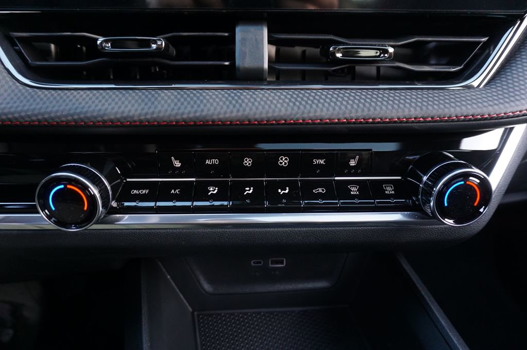 New 2026 Chevrolet Equinox RS image 16