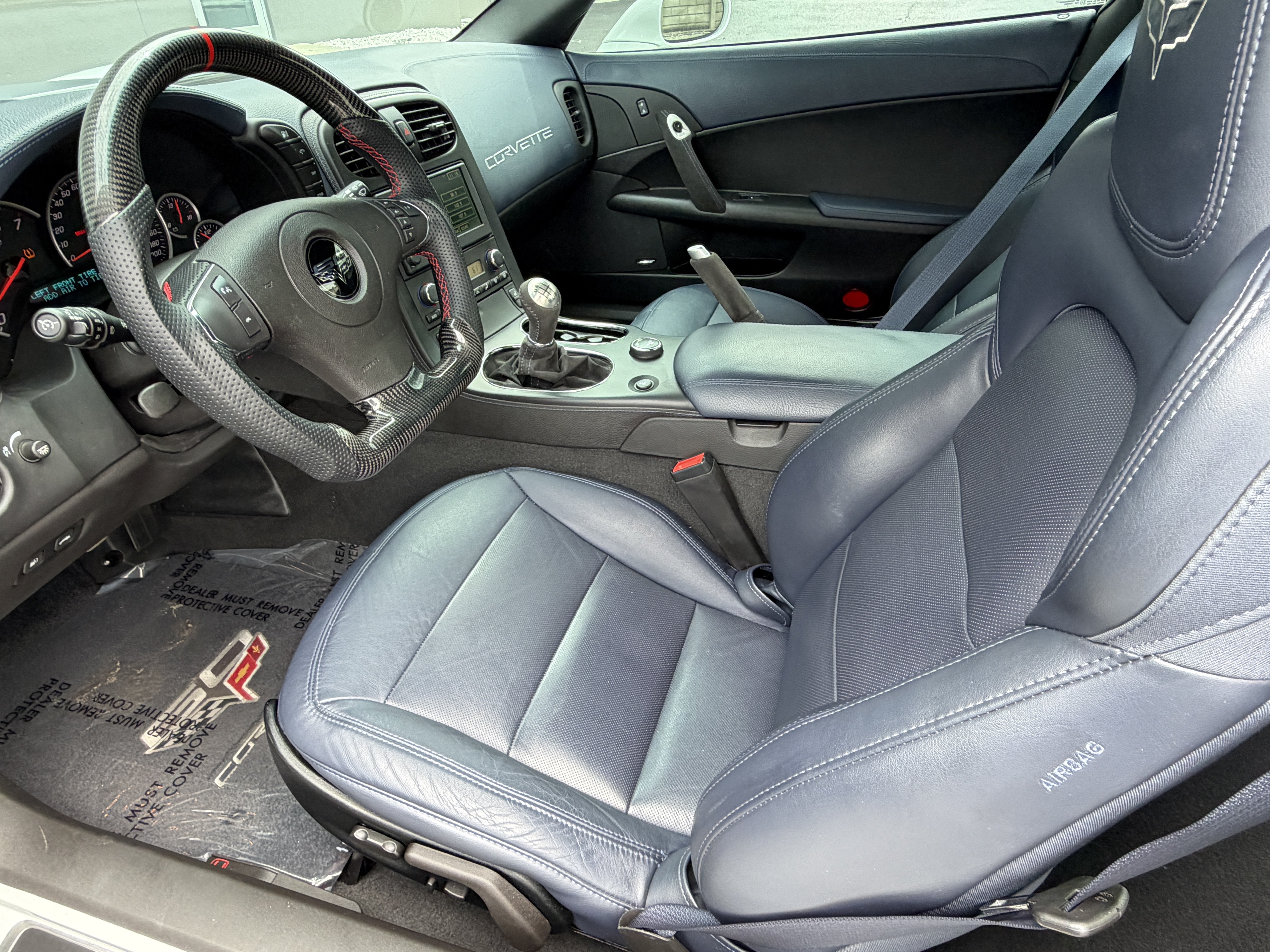Used 2013 Chevrolet Corvette Coupe w/ 4LT Preferred Equipment Group RWD image 4