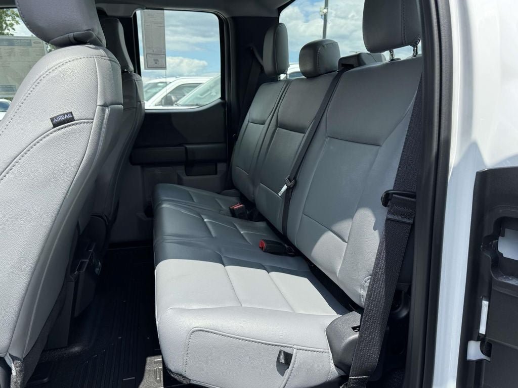 New 2026 Ford F350 XL w/ FX4 Off-Road Package AWD/4WD image 11