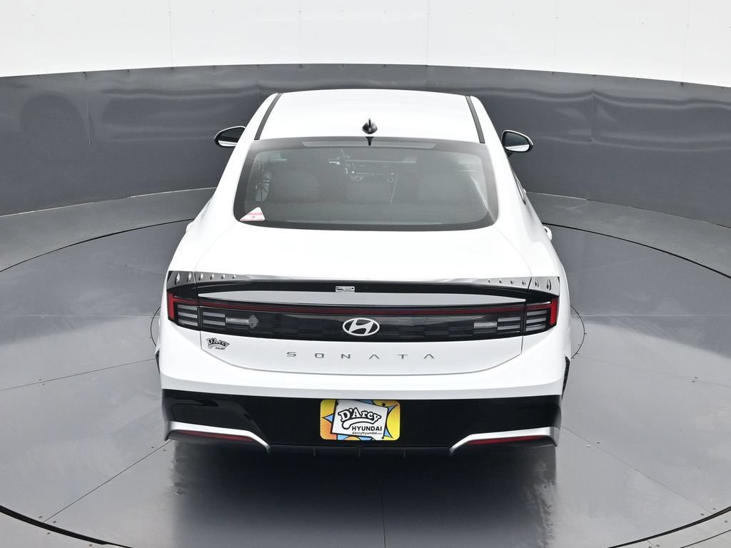 New 2026 Hyundai Sonata SEL FWD image 18