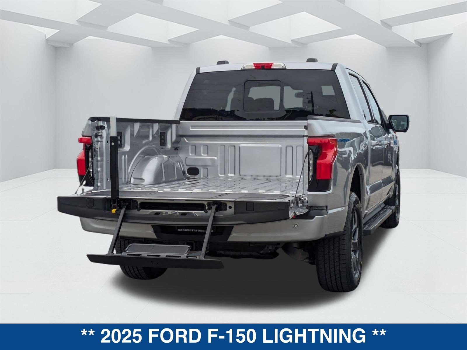 New 2025 Ford F150 Lightning Lariat image 14