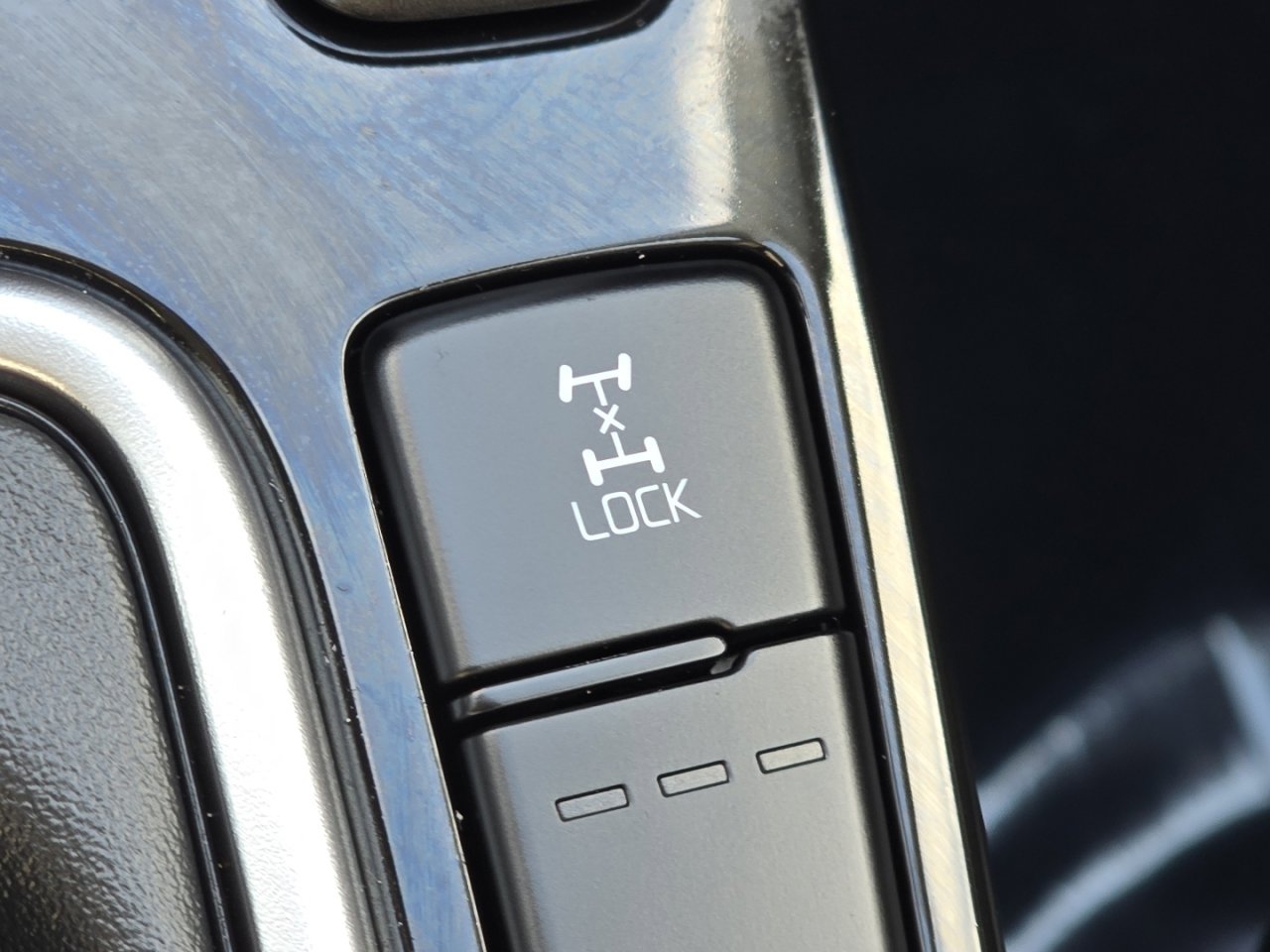 Used 2025 Kia Seltos EX w/ EX Sunroof Package image 11