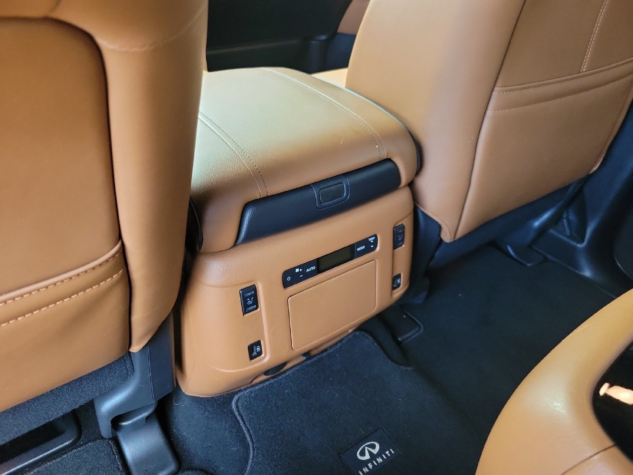Used 2023 INFINITI QX80 Sensory w/ Cargo Package AWD/4WD image 12